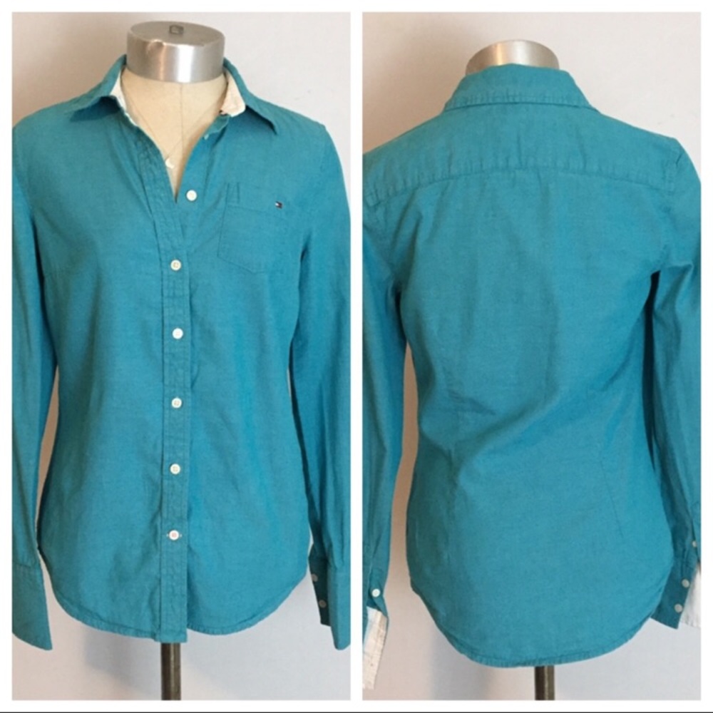 ✨ MAKE OFFER ✨

{TOMMY HILFIGER} BUTTON DOWN SHIRT